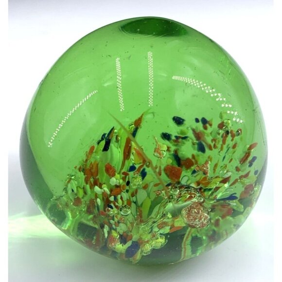 Art Glass Paperweight Green Fireworks Hand Blown 2.5" Unsigned Vintage - Picture 1 of 6